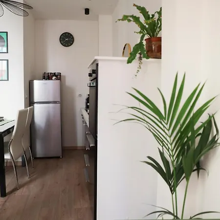 Апартаменты Urban Corner House