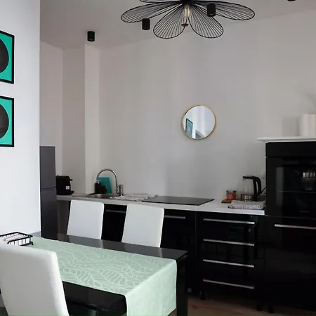 Апартаменты Urban Corner House Болонья