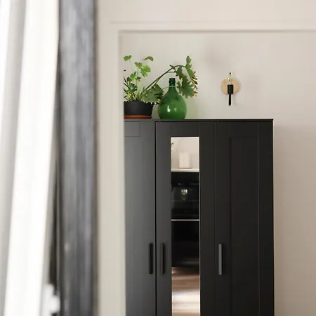 Apartment Urban Corner House