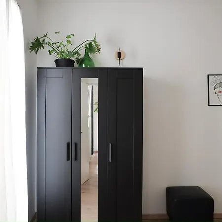 Urban Corner House * Bologna