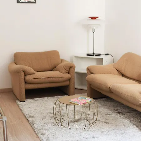 Urban Corner House Apartment Bologna