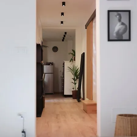 Апартаменты Urban Corner House Болонья