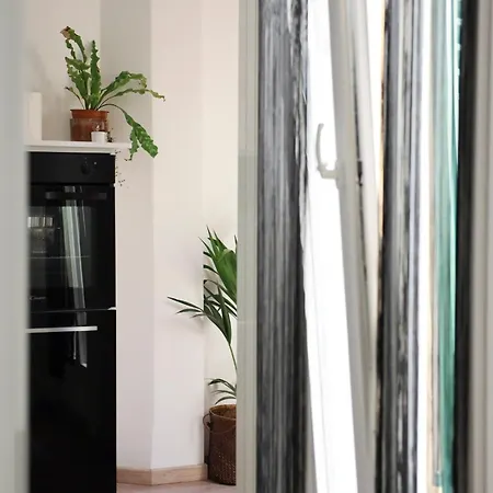 Urban Corner House * ボローニャ